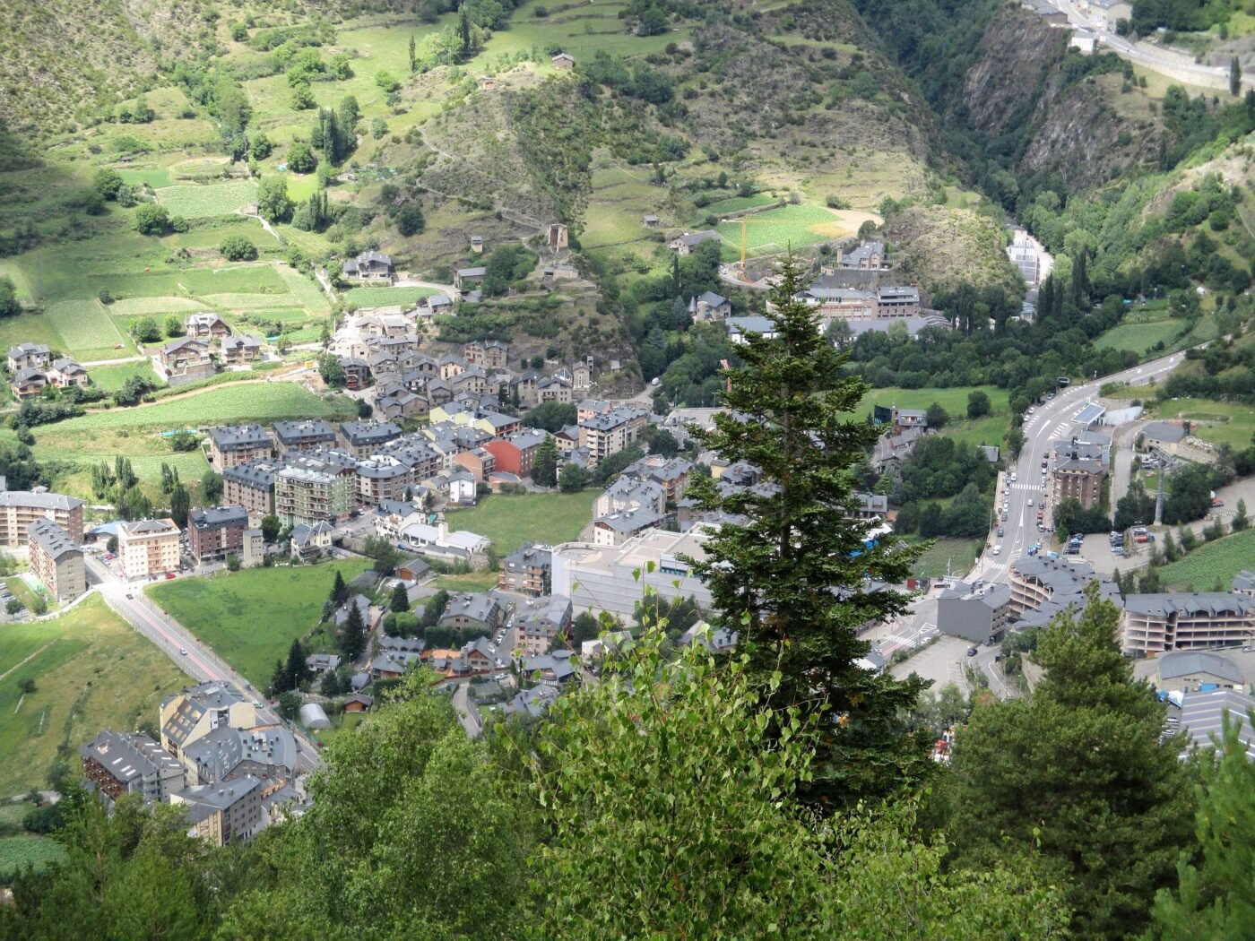 Inmobiliaria en Andorra - compra y venta de casas y pisos